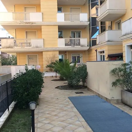 Apartman Paradiso 2 *