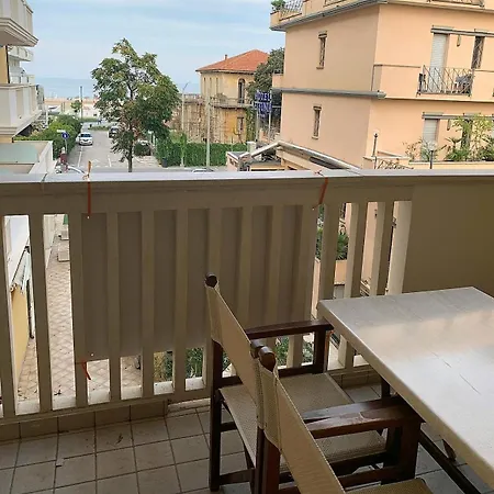 Paradiso 2 דירה